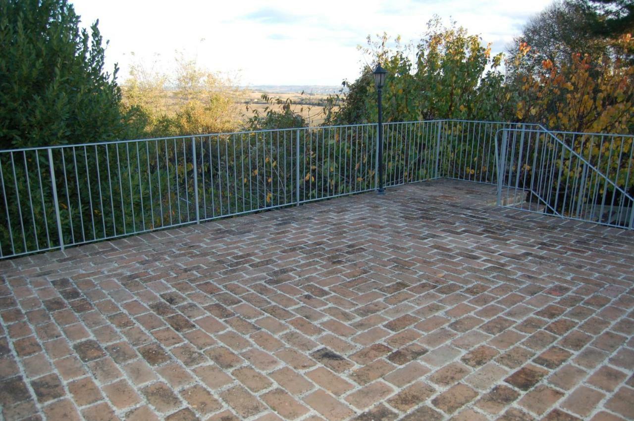 Il Poggio Villa Mombaroccio Exterior foto